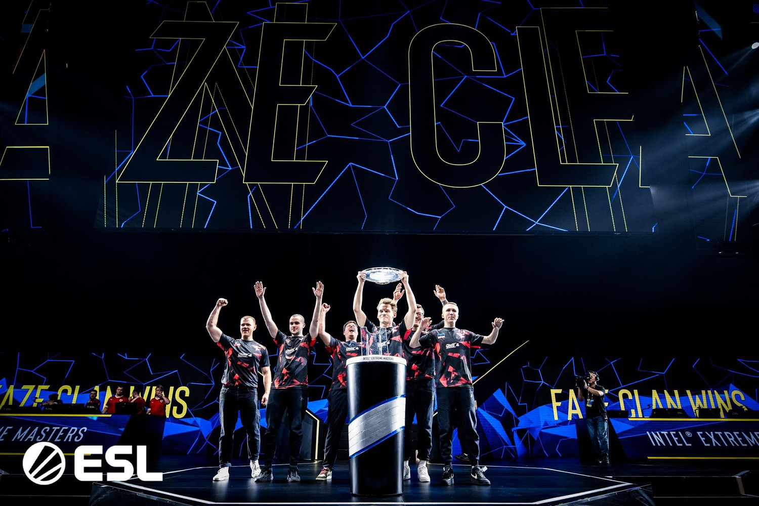 英特爾®極限大師賽成都總決賽精彩落幕，Faze Clan奪得冠軍！