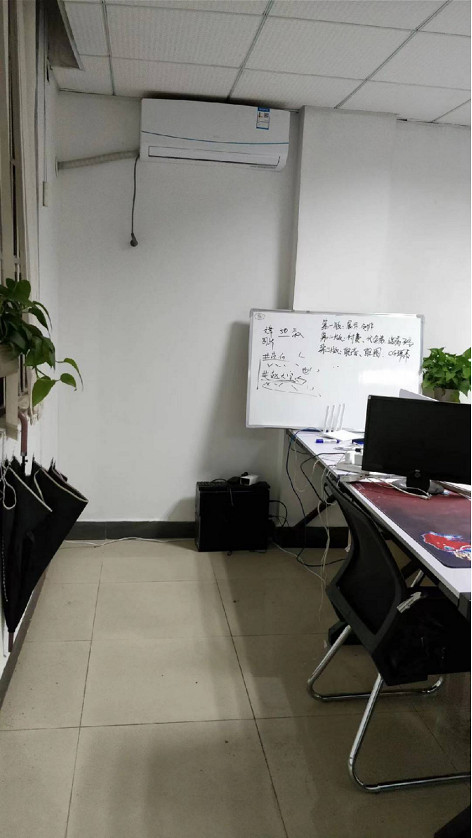 從工廠辭職後，這個男人靠講故事就成了tap榜一