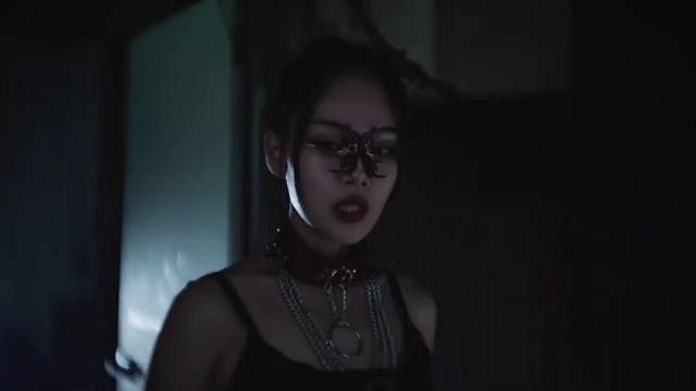 《星刃》宣傳MV幕後公布 韓國人氣女星BIBI大讚妝造