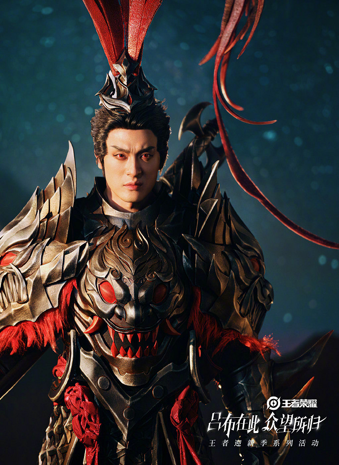 孫藝洲連動《王者榮耀》COS呂布 身披鎧甲手持戰戟! 孫藝洲連動《王者榮耀》COS呂布 身披鎧甲手持戰戟!