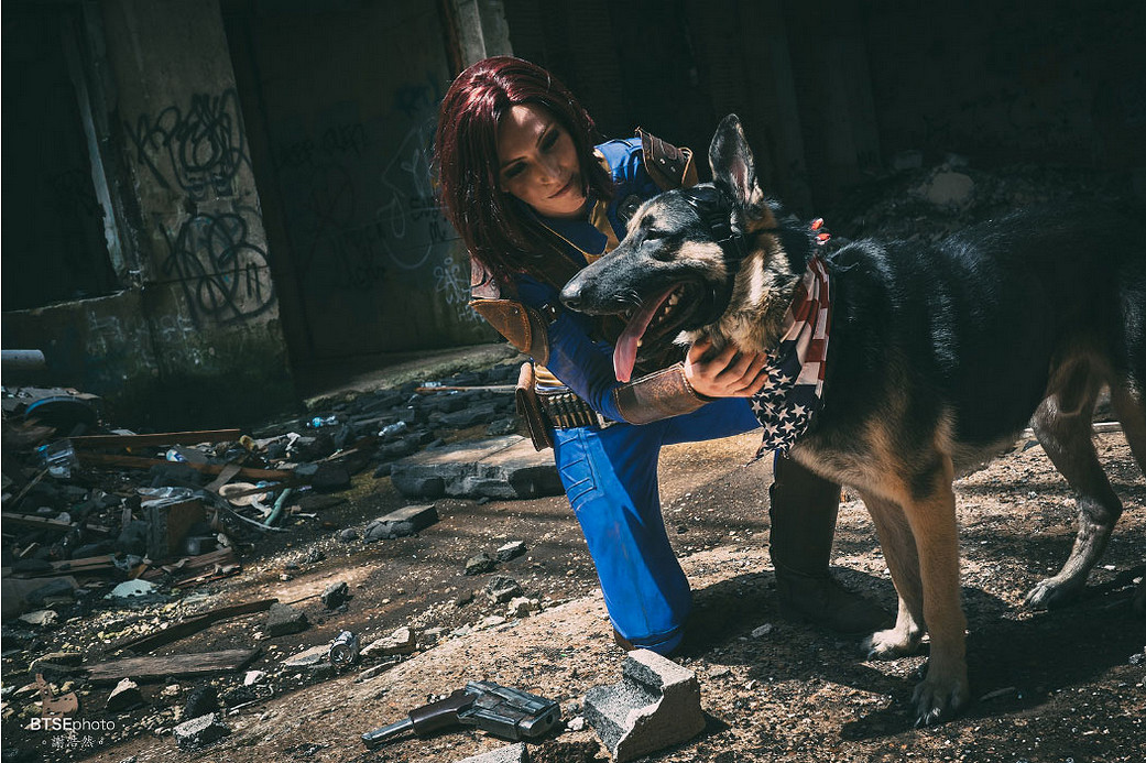 《異塵餘生4》外國美女玩家倖存者神cos圖賞