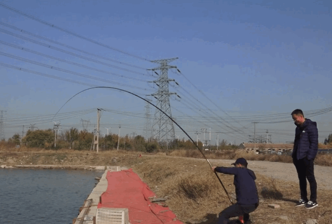 抖音播放超20億,這款釣魚遊戲怎麽就在網際網路上殺瘋了? 抖音播放超20億,這款釣魚遊戲怎麽就在網際網路上殺瘋了?