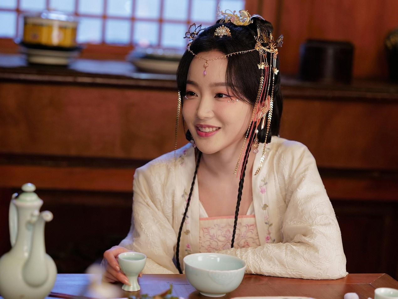 古裝互動遊戲《許願，我要帶她們回現代》限時折扣價37.8元