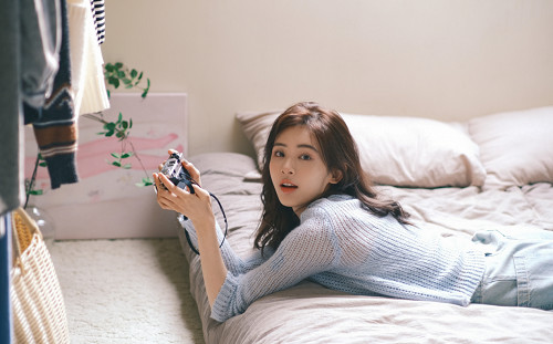 5月15日 Steam發售《美女，應接不暇》：情感互動與AI完美結合