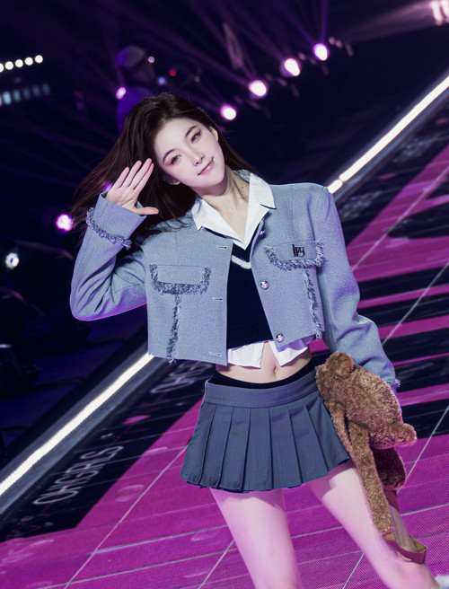 薛之謙現場誇長得漂亮的女生，竟是《美女，應接不暇》的女主！