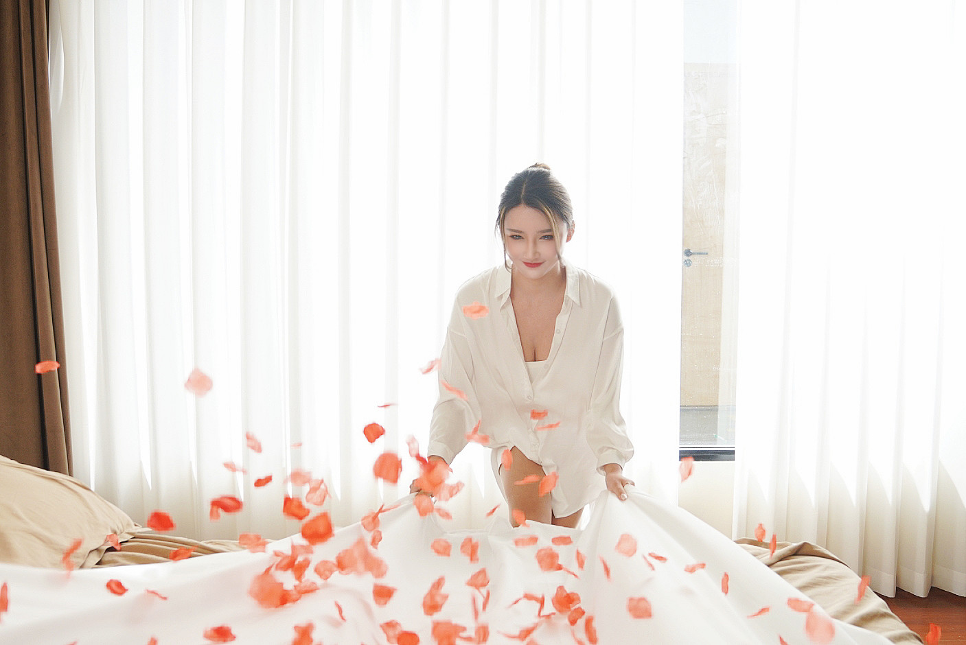 職場情感題材崛起,5月15日Steam上架《美女,應接不暇》引領互動劇新趨勢 職場情感題材崛起,5月15日Steam上架《美女,應接不暇》引領互動劇新趨勢