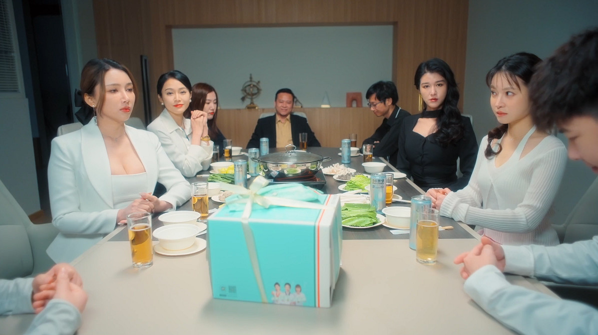 職場情感題材崛起,5月15日Steam上架《美女,應接不暇》引領互動劇新趨勢 職場情感題材崛起,5月15日Steam上架《美女,應接不暇》引領互動劇新趨勢