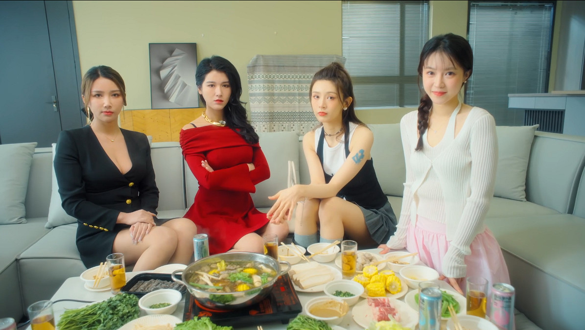 職場情感題材崛起,5月15日Steam上架《美女,應接不暇》引領互動劇新趨勢 職場情感題材崛起,5月15日Steam上架《美女,應接不暇》引領互動劇新趨勢