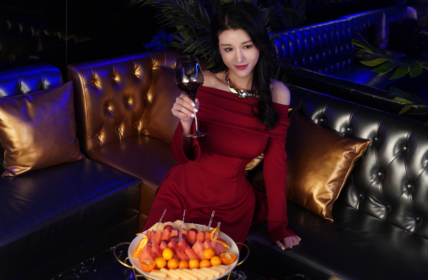 《美女，應接不暇》：5月15日Steam發售，沉浸式劇情影遊等你來探索