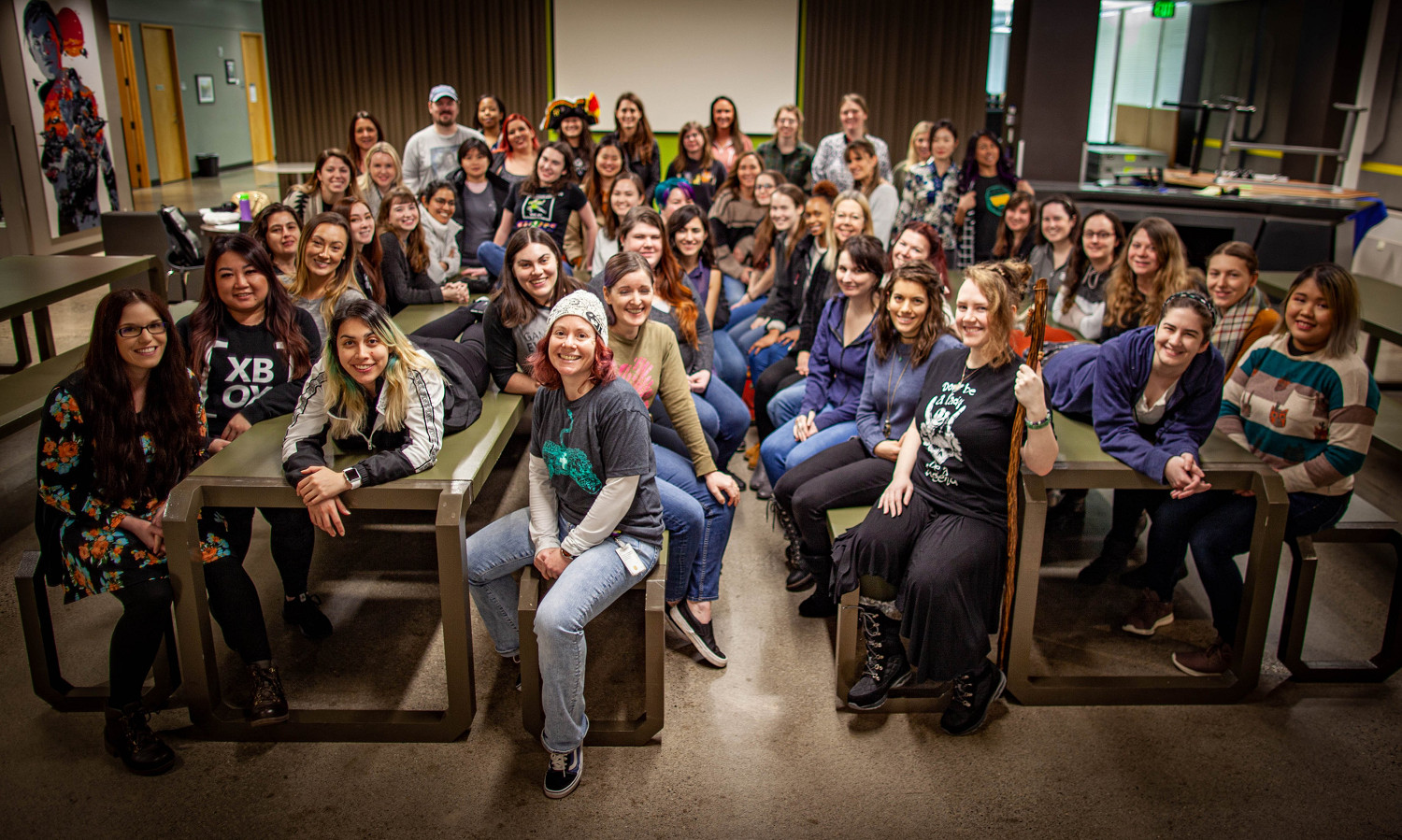 笑死！玩家將斯賓塞P成《P 的謊言》封面主角