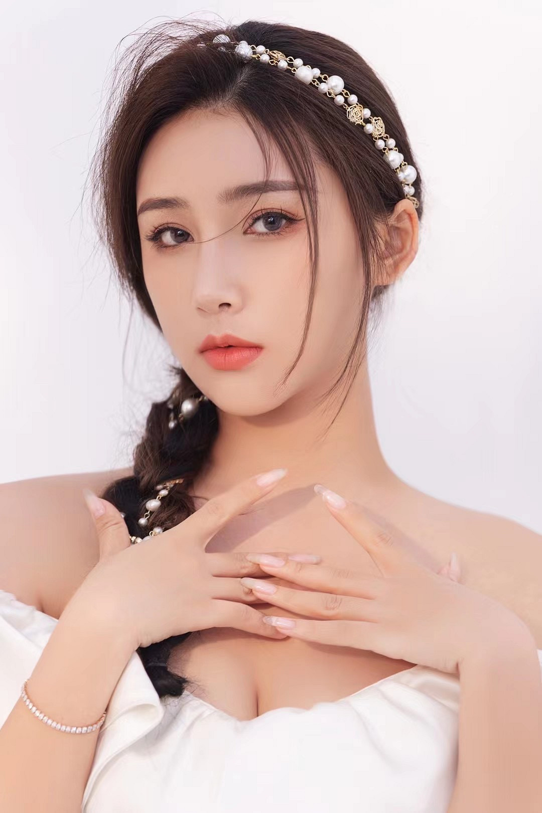 《美女，應接不暇》：5月15日Steam發售，沉浸式劇情影遊等你來探索