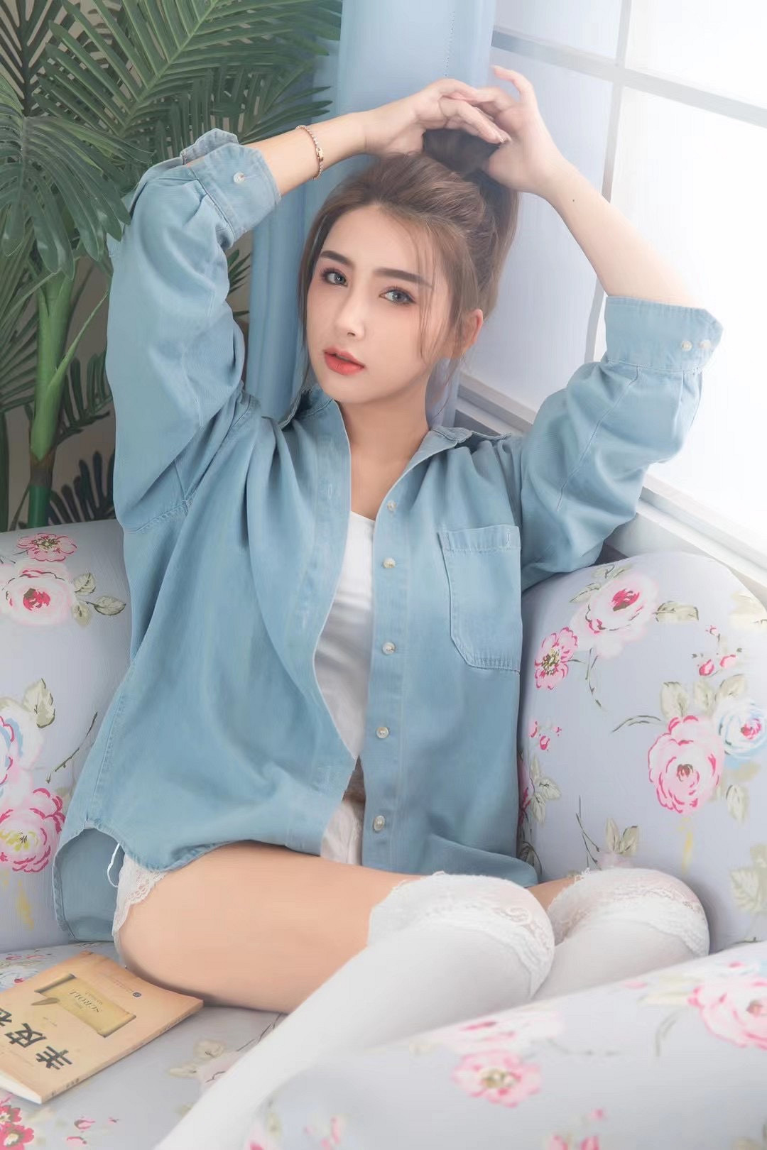 5月15日，《美女，應接不暇》互動影遊，讓你的職場鬥爭與戀愛瞬間更真實