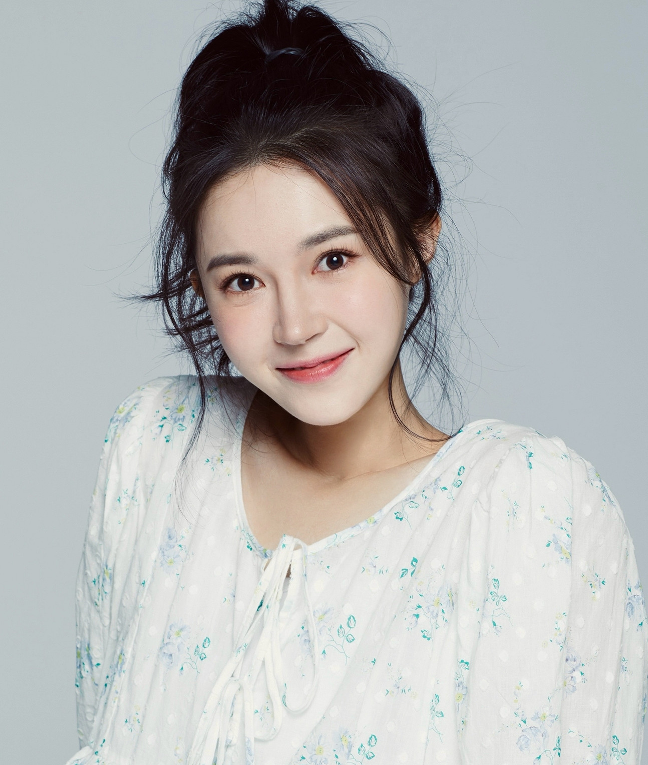 5月15日，《美女，應接不暇》互動遊戲，讓你成為情感世界的大牛！