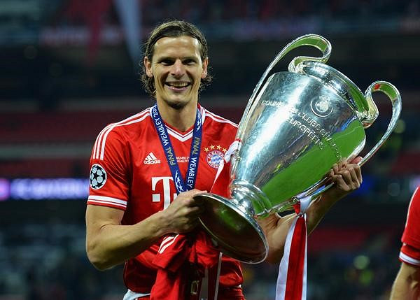 空中屏障刀鋒鐵衛，增能範比滕閃亮登場