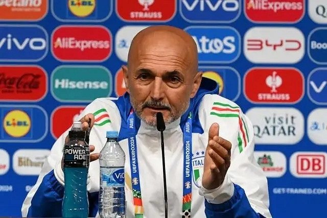 斯帕萊蒂：禁止球員歐洲杯期間淩晨玩PS 保證睡眠！