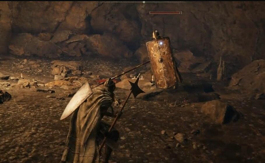 《艾爾登法環》雙手拿武器方法介紹