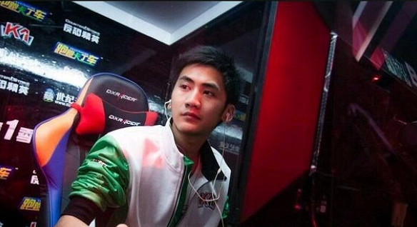 《csgo》茄子直播間所在平台介紹