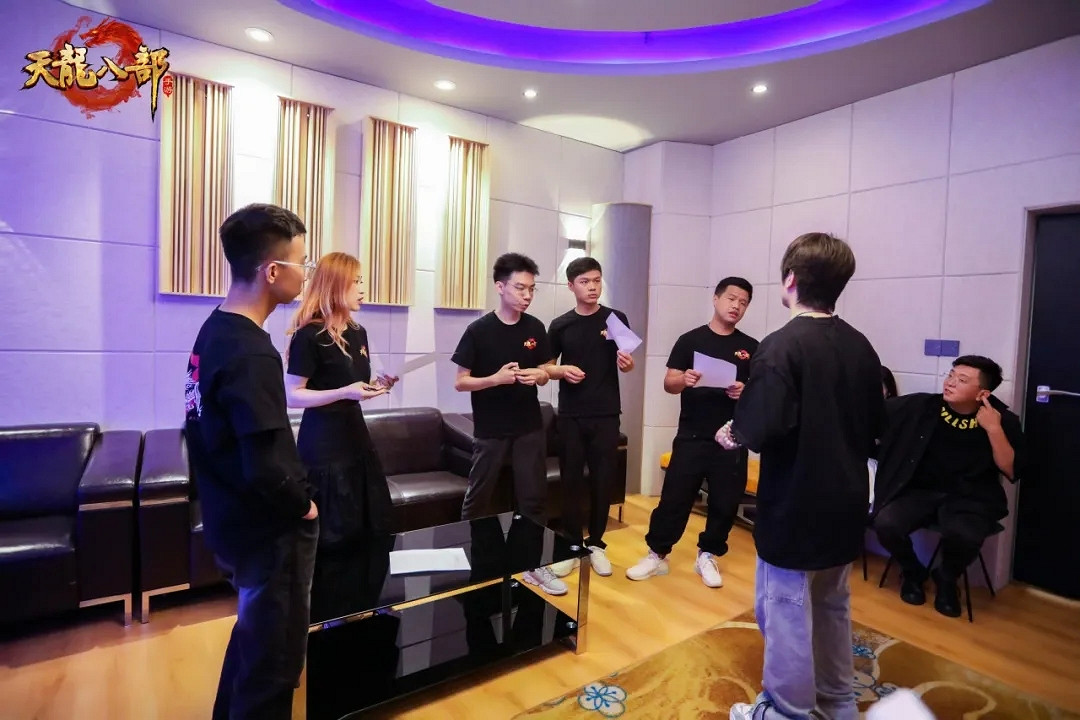 榮耀加身!雄霸冠軍戰隊齊聚線下交流會錄製冠軍MV!返場商城即將開啟! 榮耀加身!雄霸冠軍戰隊齊聚線下交流會錄製冠軍MV!返場商城即將開啟!