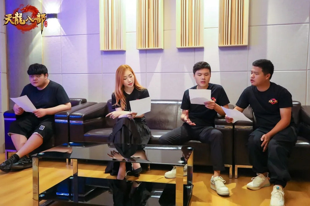 榮耀加身!雄霸冠軍戰隊齊聚線下交流會錄製冠軍MV!返場商城即將開啟! 榮耀加身!雄霸冠軍戰隊齊聚線下交流會錄製冠軍MV!返場商城即將開啟!