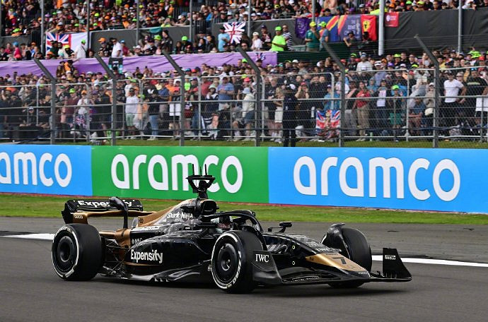 明年暑假必看大片《F1》巨星布拉德·皮特主演賽車電影 明年暑假必看大片《F1》巨星布拉德·皮特主演賽車電影