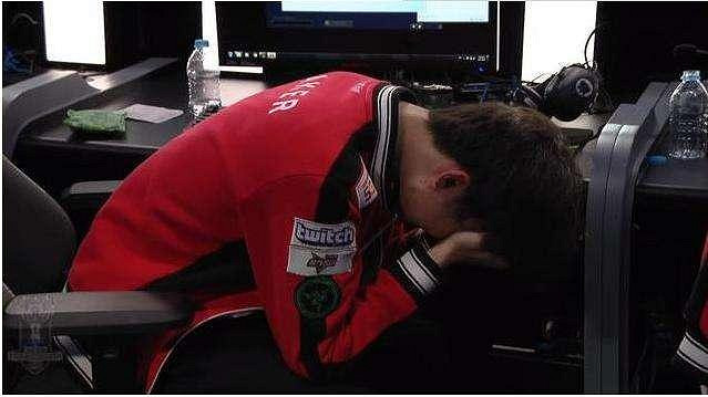 又奪冠了，還是FMVP？28歲的Faker為何還能這麽”猛”