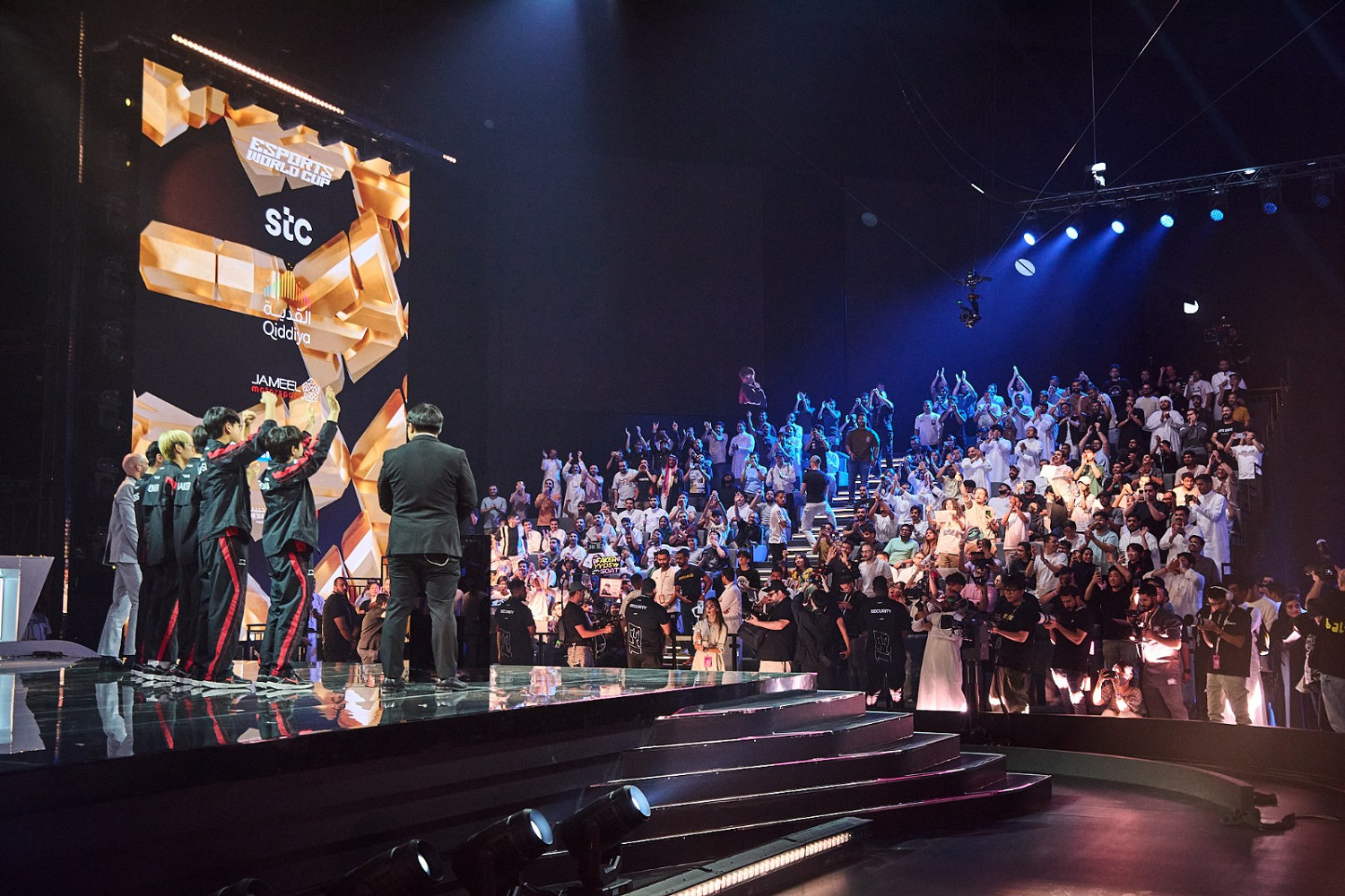 電競世界杯《英雄聯盟》總決賽:T1 3比1 TES奪冠 電競世界杯《英雄聯盟》總決賽:T1 3比1 TES奪冠