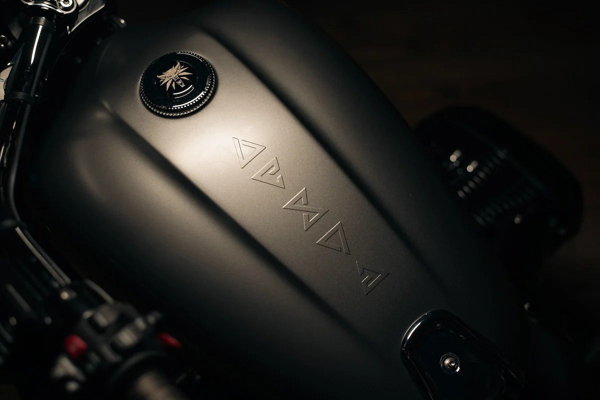 CDPR與寶馬合作打造《巫師3》摩托 傑洛特新坐騎超酷 CDPR與寶馬合作打造《巫師3》摩托 傑洛特新坐騎超酷