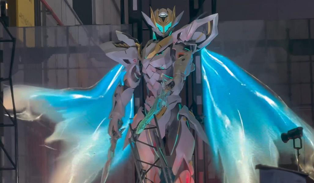 BW2024：《星穹鐵道》八米薩姆機甲現場圖賞 帥氣十足