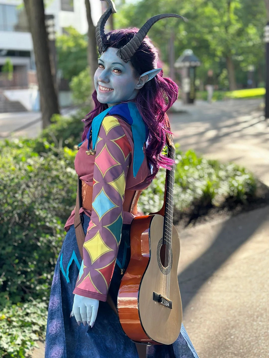 美女COS《柏德之門3》吟遊詩人阿爾菲拉 裝造超還原