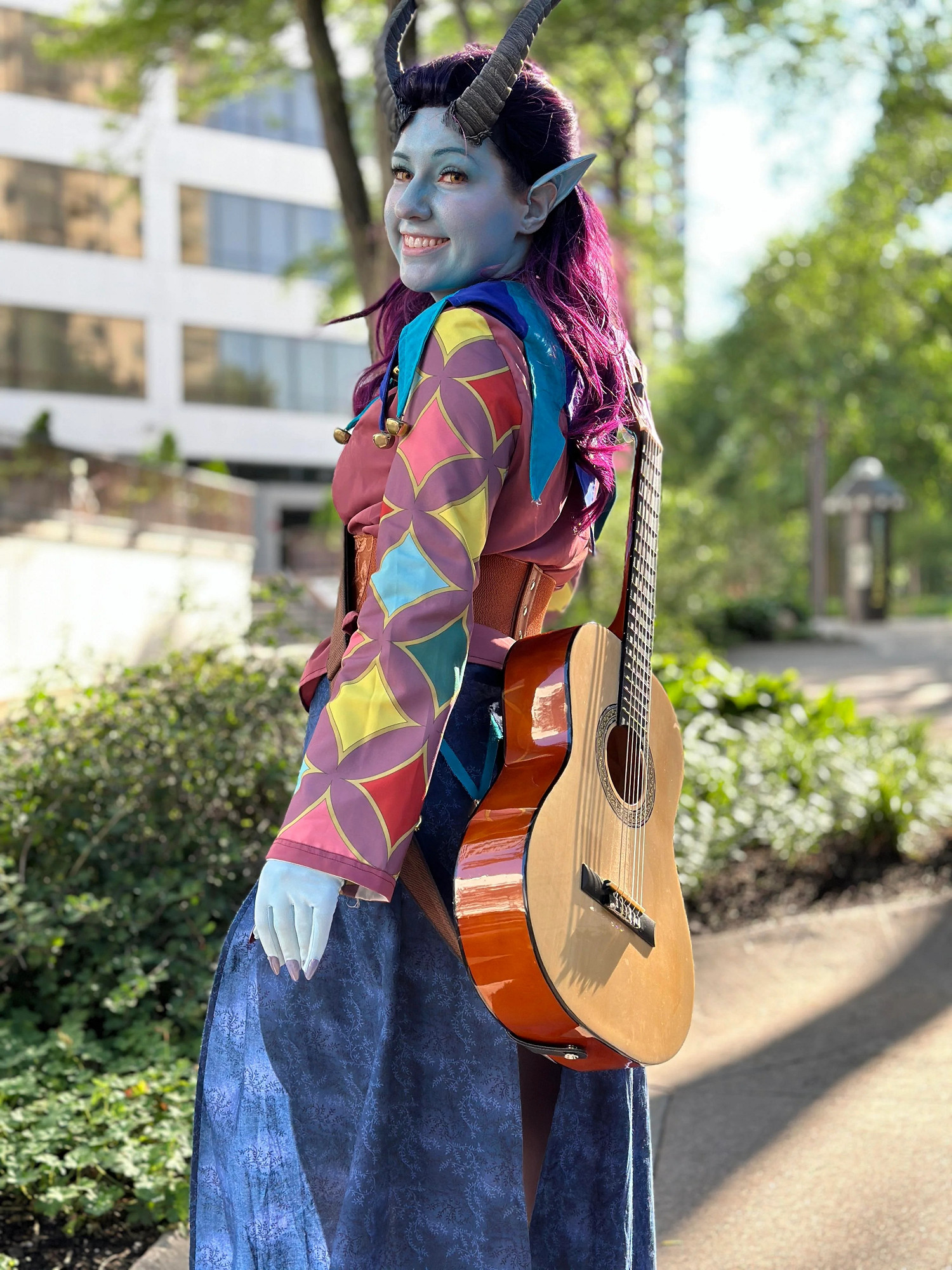 美女COS《柏德之門3》吟遊詩人阿爾菲拉 裝造超還原