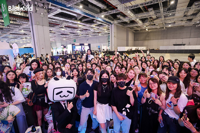 BW 2024：《時光代理人》曬出首日返圖！現場氛圍火爆