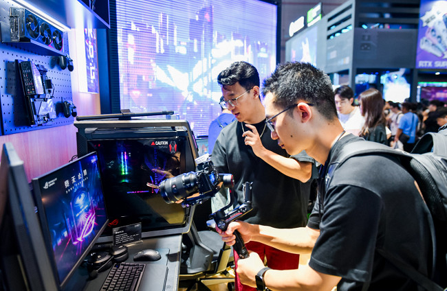 競無止境，信仰集結！ROG玩家國度電競神裝嗨翻BW 2024