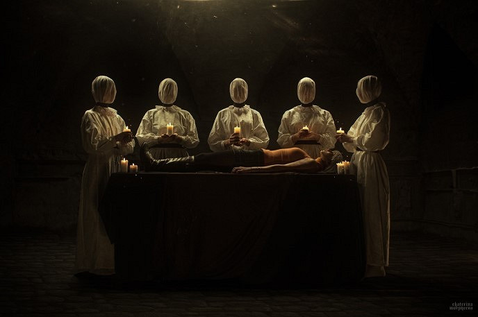 《生化4RE》阿什莉COS 小姐姐被異教徒抓走撕扯按倒