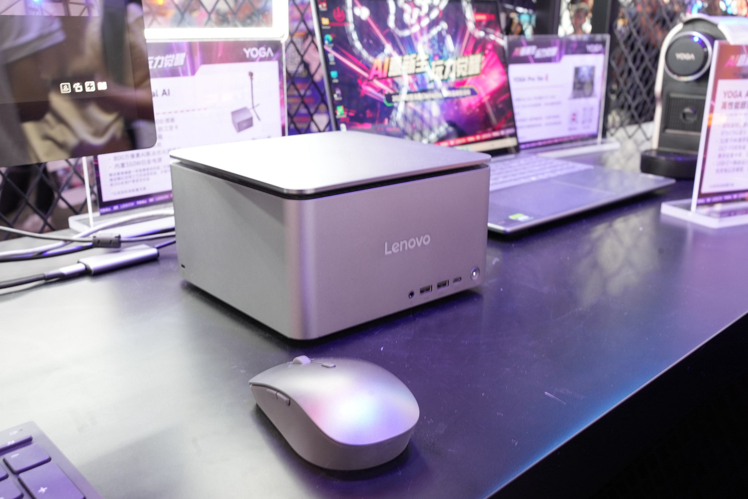 CJ24:聯想展區人氣火爆!《黑神話》聯名筆記本成焦點 CJ24:聯想展區人氣火爆!《黑神話》聯名筆記本成焦點