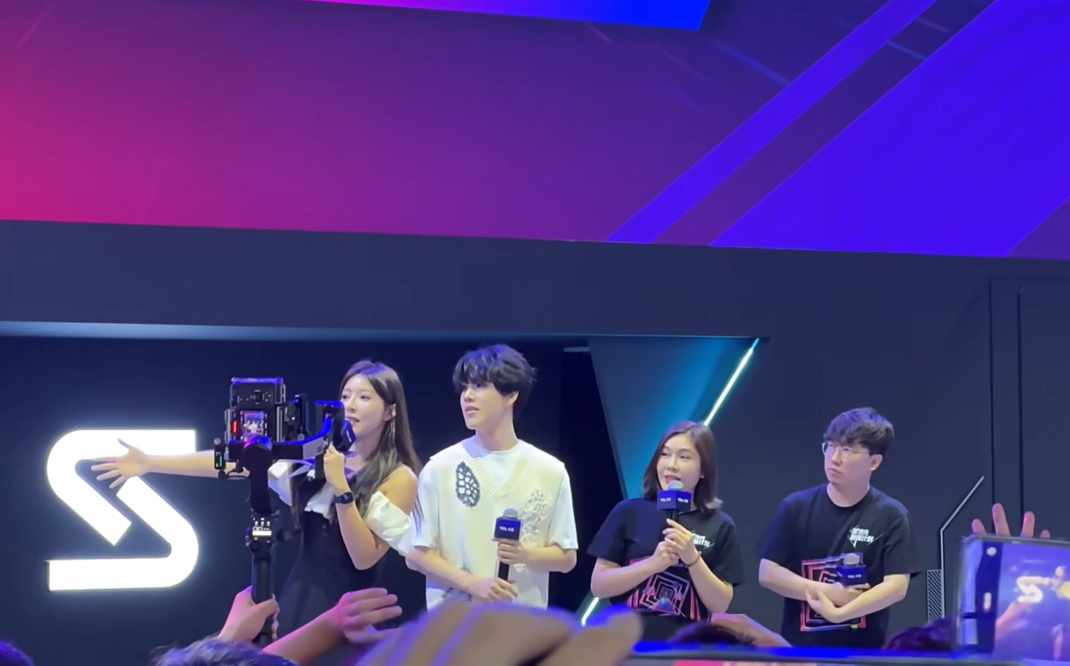 CJ24:The Shy驚喜亮相英雄聯盟表演賽!超帥劍魔督戰 CJ24:The Shy驚喜亮相英雄聯盟表演賽!超帥劍魔督戰