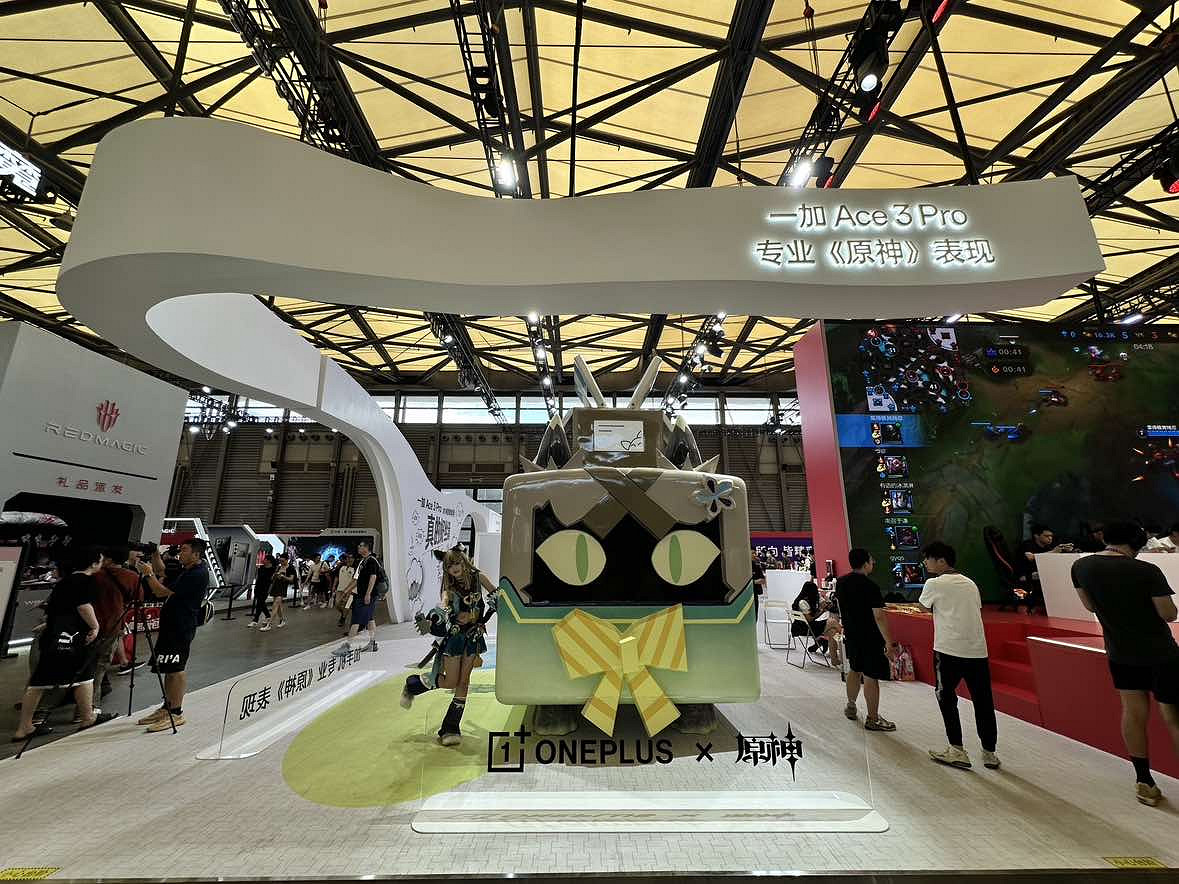 CJ24：一加手機連動原神暢享絲滑遊戲 絕美Coser現身