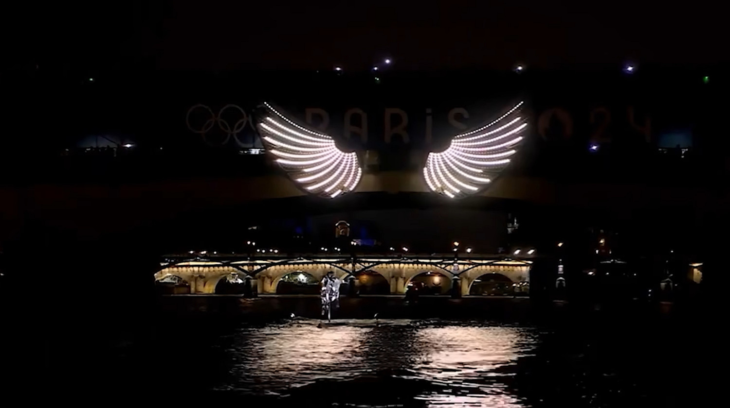 巴黎奧運會開幕式驚現《刺客教條》!飛躍塞納河畔! 巴黎奧運會開幕式驚現《刺客教條》!飛躍塞納河畔!