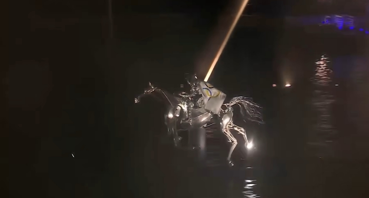 巴黎奧運會開幕式驚現《刺客教條》!飛躍塞納河畔! 巴黎奧運會開幕式驚現《刺客教條》!飛躍塞納河畔!