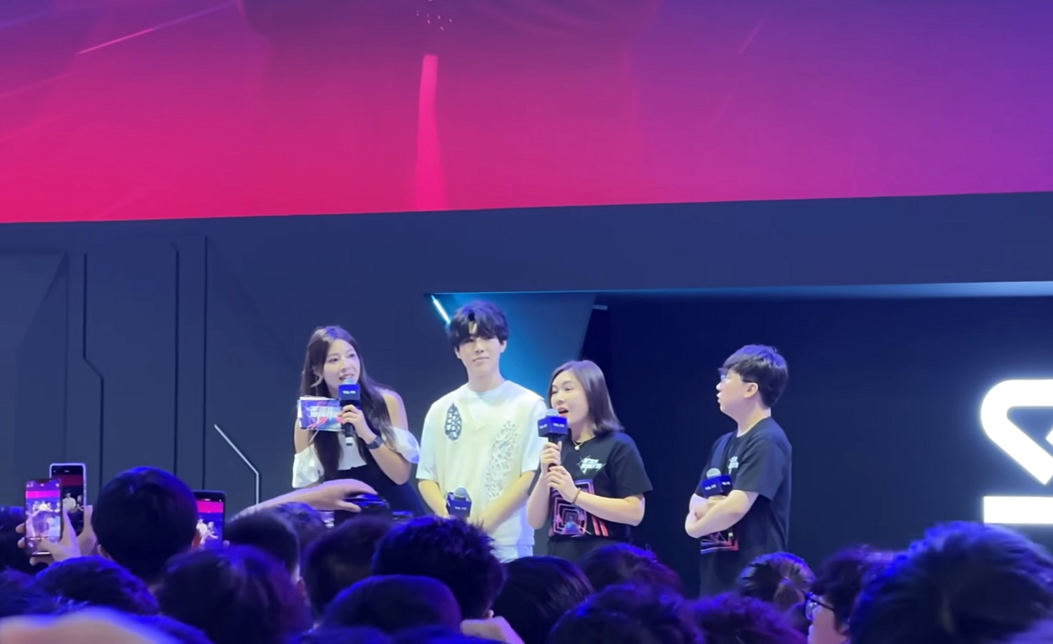 CJ24:The Shy驚喜亮相英雄聯盟表演賽!超帥劍魔督戰 CJ24:The Shy驚喜亮相英雄聯盟表演賽!超帥劍魔督戰