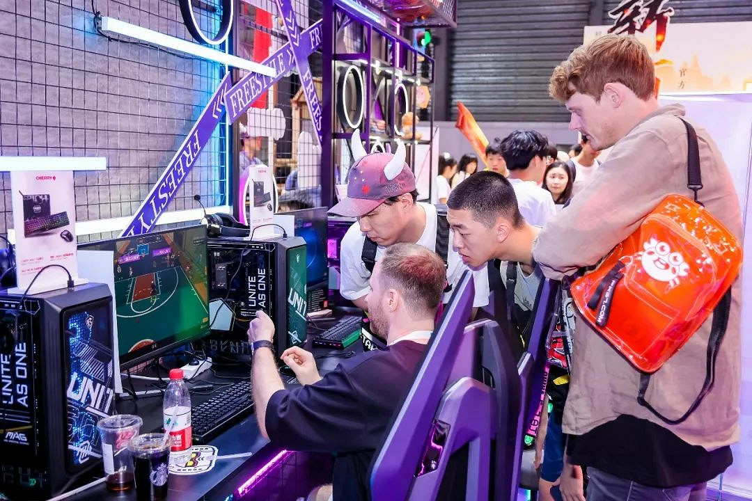 《街頭籃球》Chinajoy圓滿收官  相約8月2日SFSA總決賽