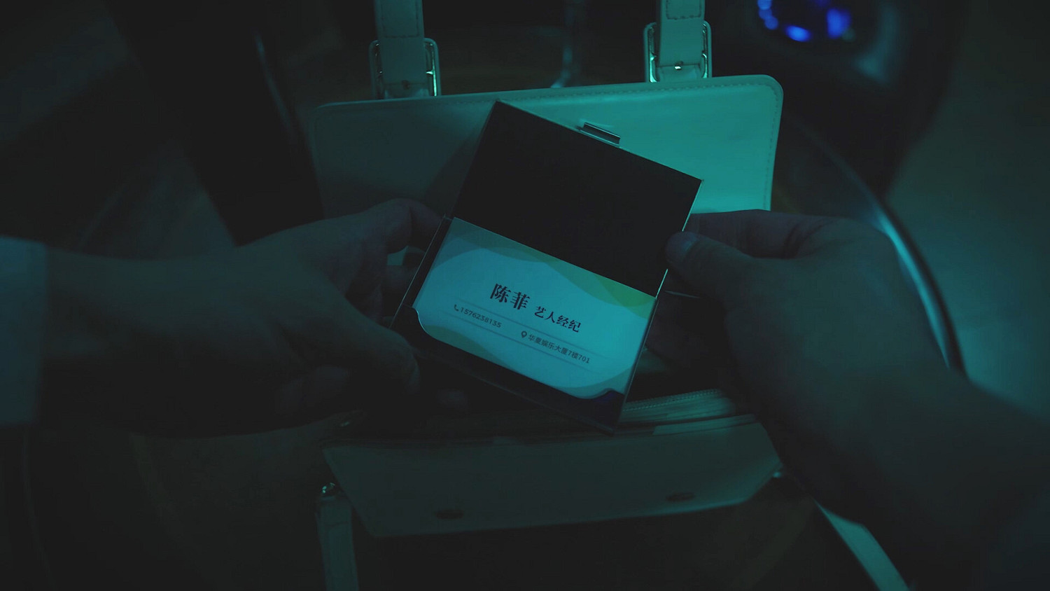 中國大陸研發恐怖遊戲《背後》現已登陸Steam發售 獲得玩家特別好評