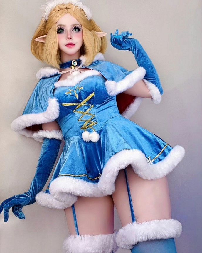 巴西小姐姐COS泳裝塞爾達公主 傲人身材大膽露出！