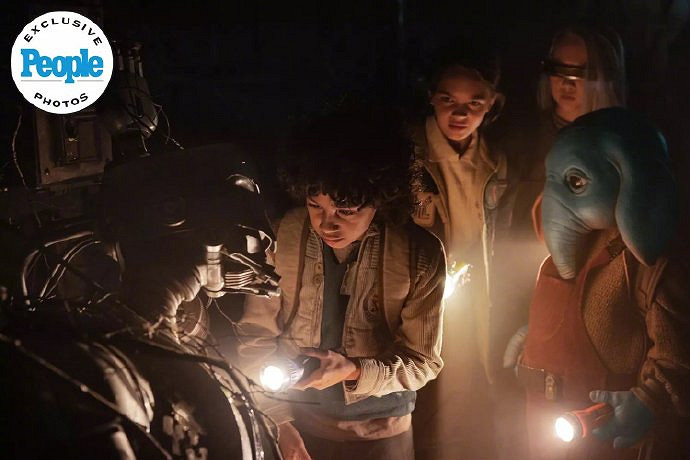 星戰衍生劇《星際大戰：骷髏組》曝劇照 SM 33登場！