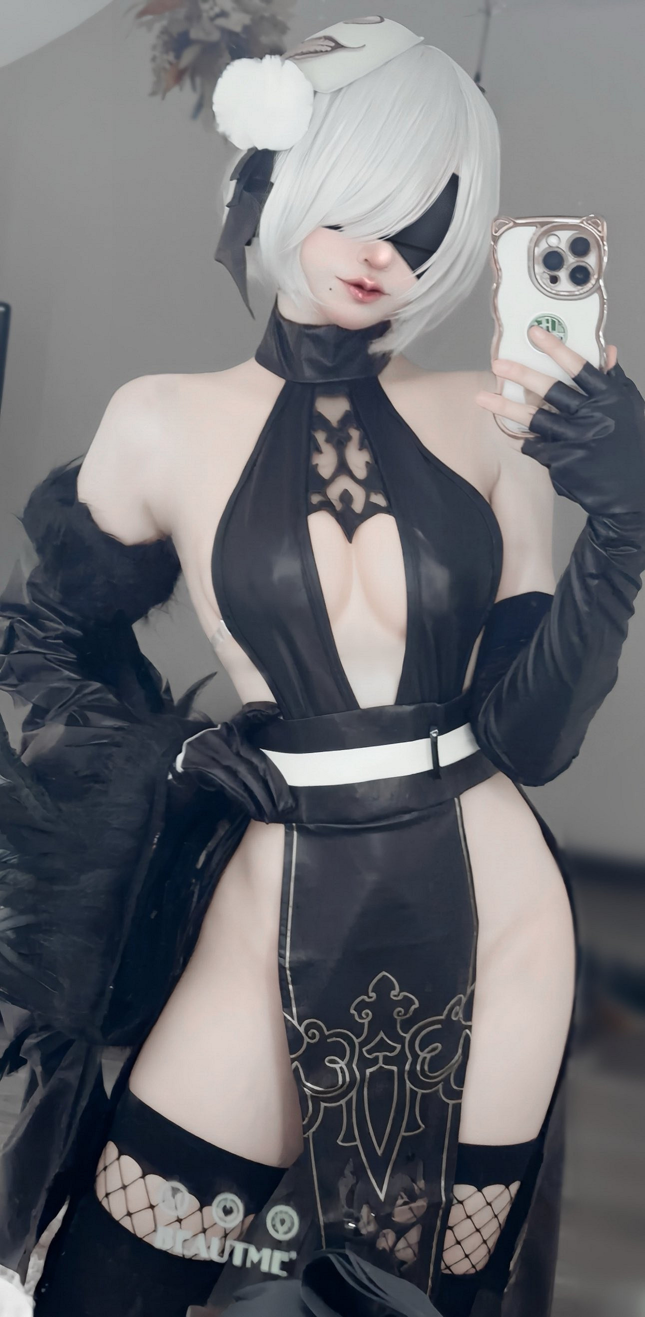 國外辣妹COS《尼爾》2B 熱辣身材輕鬆拿捏多種風格！