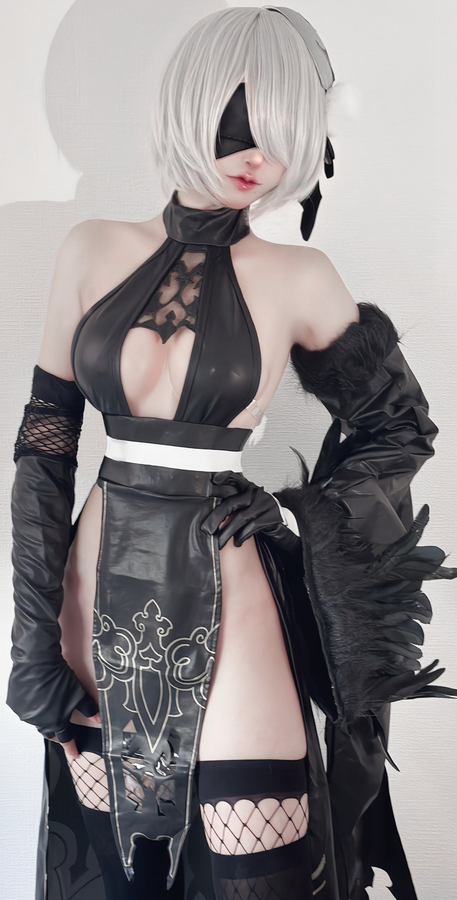 國外辣妹COS《尼爾》2B 熱辣身材輕鬆拿捏多種風格！