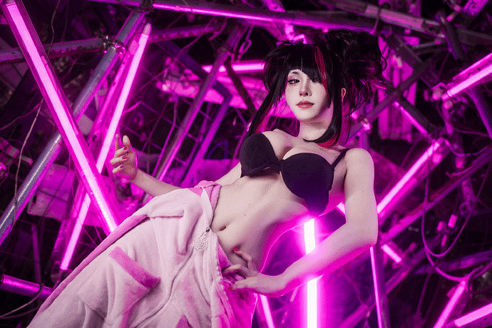 《快打旋風6》韓蛛俐COS 小姐姐的魔鬼身材太辣了吧