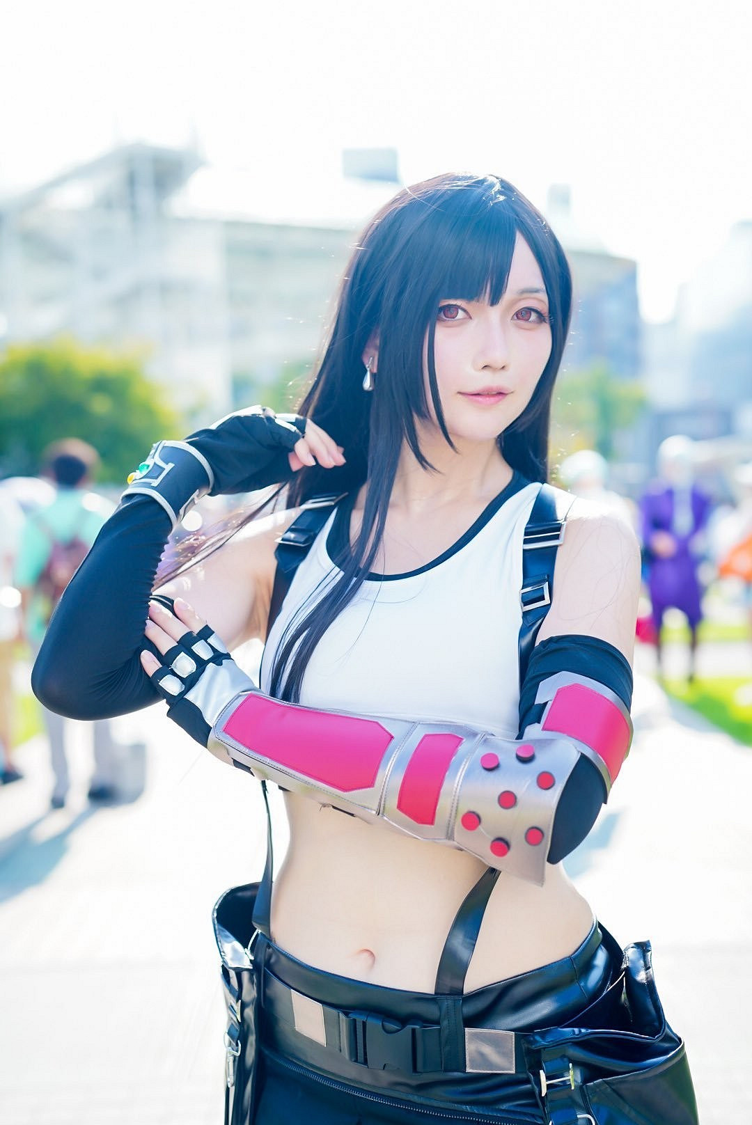 島國小姐姐COS《FF7：重生》蒂法 這美腿也太猛了！