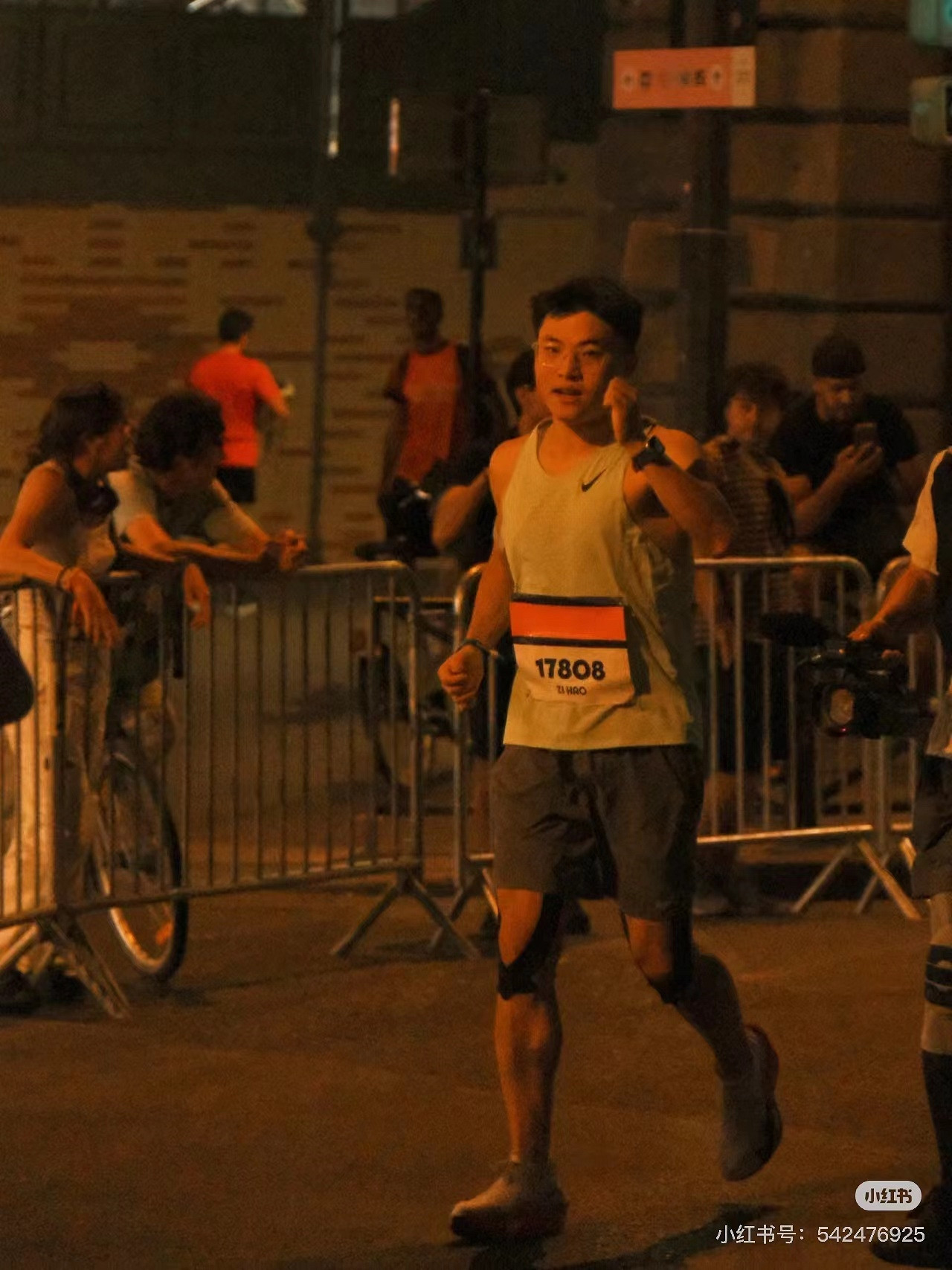 《英雄聯盟》傳奇選手Uzi巴黎全馬完賽:5小時41分35秒 《英雄聯盟》傳奇選手Uzi巴黎全馬完賽:5小時41分35秒