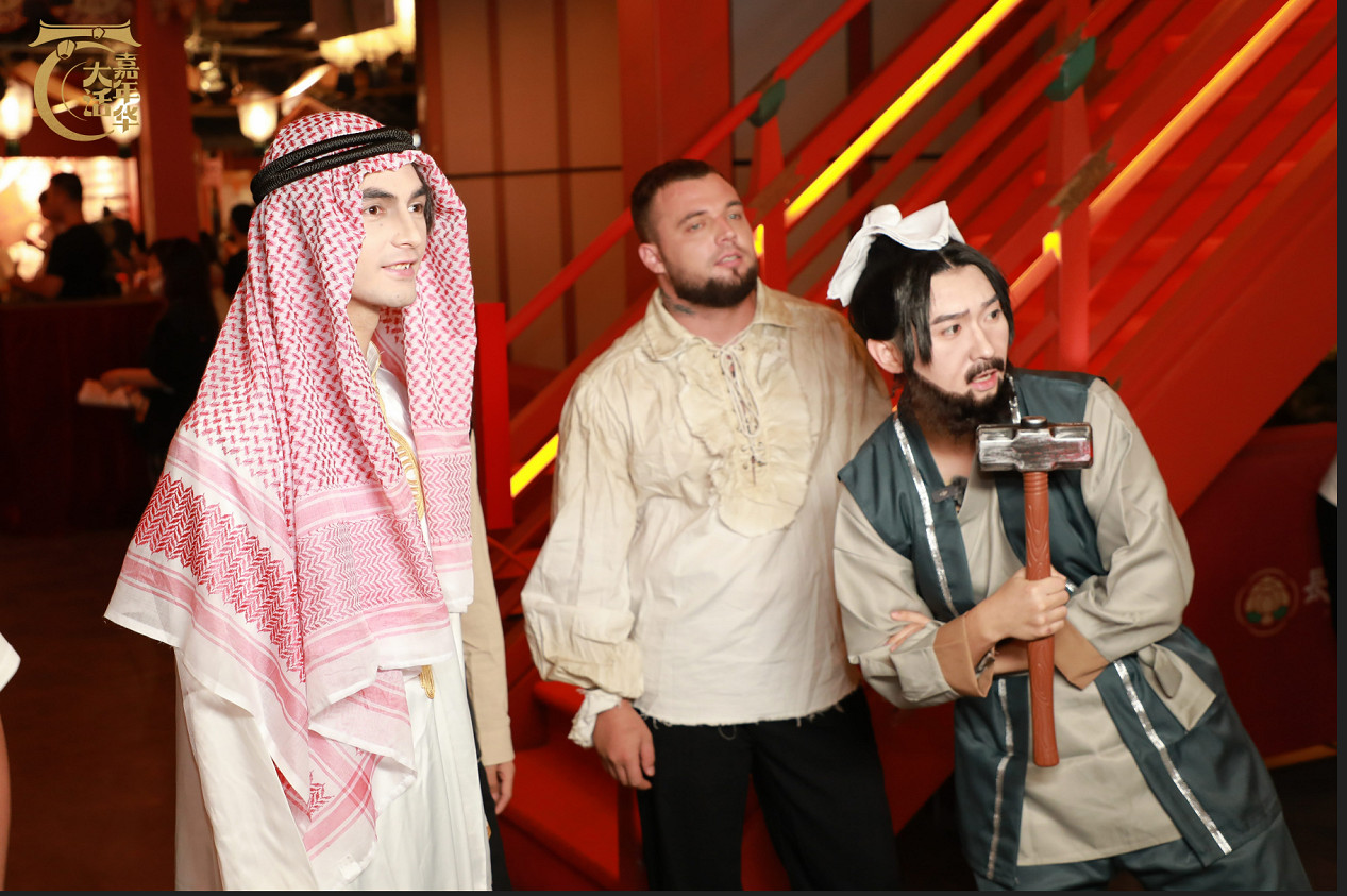 大話嘉年華首日霸榜長安熱搜!何大雷帶大家一探究竟!