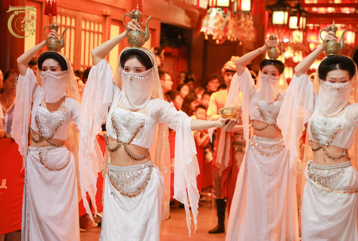 大話嘉年華首日霸榜長安熱搜!何大雷帶大家一探究竟!